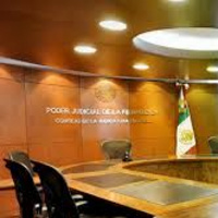 ¿Deben existir los consejos de la judicatura estatales?