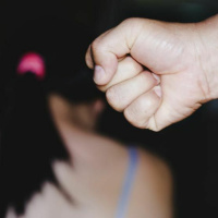 Violencia contra mujeres: actitudes repetitivas que escalan hasta el feminicidio