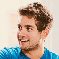 EP 17 – Storytelling For Publishers With Joe Lazauskas