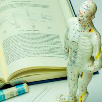 Heilpflanze plus Heilkunst – Cannabis und Akupunktur