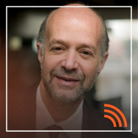 Martín Hopenhayn y su libro “Multitudes personales. Ensayos, crónicas, aforismos”