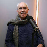 Entrevista con Rafael Otano sobre la reedición de su libro Crónica de la Transición