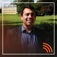 Andrés Villar y el libro Nuevas Voces de Política Exterior