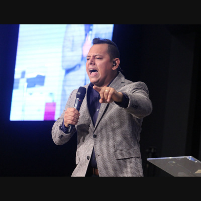 Pastor Alejandro Aguirre
