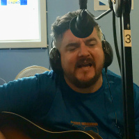 Radio Radio In Conversation with Ronan MacManus