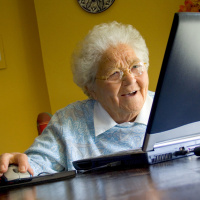 #77 Nonni e tecnologia: indagine di Kaspersky