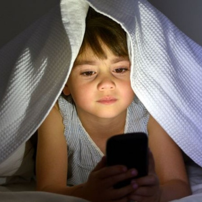 Genitorialità E Tecnologia