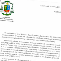 Wazny dekret Arcybiskupa Krakowskiego o powrocie do obowiązkowej eucharystii