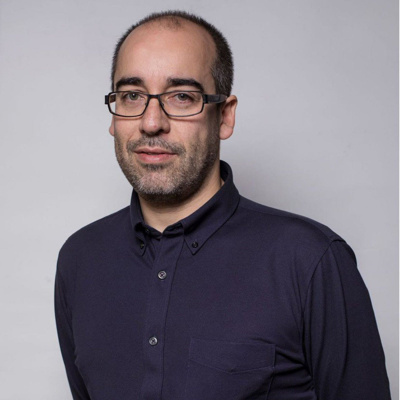 Hay Algo Allá Afuera