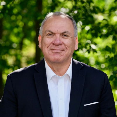 Hay Algo Allá Afuera