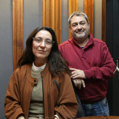 Hay Algo Allá Afuera