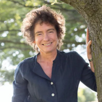 De schrijvers aan het woord (Boekhandelaar Jan Verhagen over Jeanette Winterson)