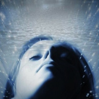 VDE 1x09 - En Alas de la Canción y Vivir en Matrix