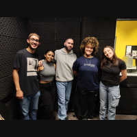 Editoria Política e Economia: Laís Milagres, Marina Santos, Leticia Souza, Thiago Brenne, Thiago Marinho Lais, Marina, Leticia, Thiago B, Thiago M