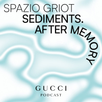 Johanne Affricot e Christian Offman esplorano la mostra “SEDIMENTS. After Memory”, sponsorizzata da Gucci