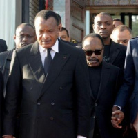 Les Dictateurs Africains Sont des Idiots