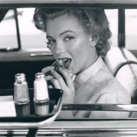 Vampiresados 342 us menja lorella un curs més