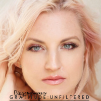 Celebrity Psychic Laura Powers