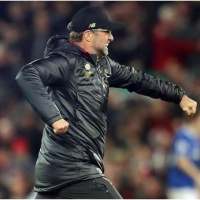 4-0 El Liverpool sin líder generó líderes 