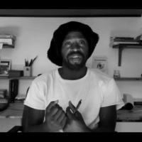 Tiempo y dinero de un futbolista pobre