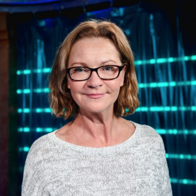 Show People With Paul Wontorek