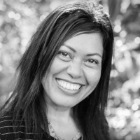 Sophie Amat: Crypto  Blockchain Writer on Crypto Clothesline