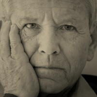 קטעי ארכיון נדירים בהשתתפות עמוס עוז