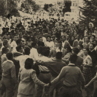 בכל המסיבות - אלילים והמונים 1960