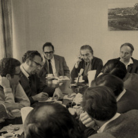 בכל המסיבות - מסיבת עיתונאים 1960