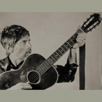 Gruff Rhys on Brexit, SFA and a veneer of opulence 
