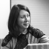 De geesten dekoloniseren door kunst