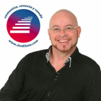 Episodio 28. AYUDAR, DISFRUTAR y VENDER con Jordi Sanz.