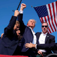 Episódio 200: Atentado contra o dr. Trump, creches nos Açores, retiros de homens