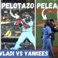 VLADIMIR GUERRERO JR MANDA A CALLAR A YANKEES CON HOME RUN Y LUEGO RECIBE PELOTAZO