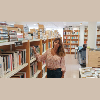 Alicia Cerdá, bibliotecaria acerca de recibir el premio por vigésima vez