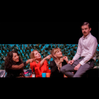 Escena Elda: Miguel Segura, presidente de Monteatre Cultural, habla sobre la obra de teatro Tres.