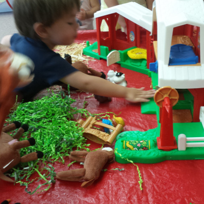 Invitations To Play - Learn - Grow!