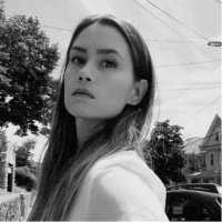 Interview with SHAKTIBARRE co-founder Corinne Wainer. 