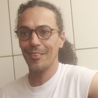 Voz da Sarjeta #11 - Alexandre Quadros: Das bandas de metal à difusão radiofônica dos programas de rock na cidade