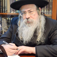 The Holy Point within Us All - Likutei Moharan 34 9 - Pinchas amp Brisi Shalom!