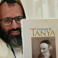 Learning Tanya Perek 20 - Emuna BAnochi Hashem amp Emuna BLo Yiyiheh Lecha - Our G-d Is One Unity!