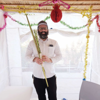 Screaming To Hashem for Great Advice - Unify Simchat HaTorah - Imrei Emmes!