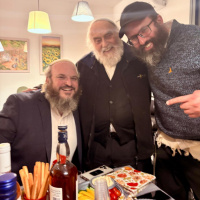 Purim Halachos amp Miracles - Learning Weekly in the Office!