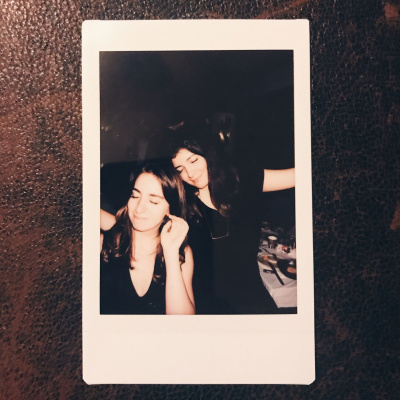 Baka Kanatlar Alt?nda Yaayamam