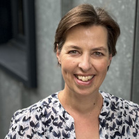 Susanne Tägder, Autorin und Walter-Serner-Preisträgerin