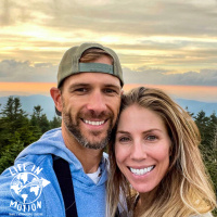 Living A Permanent Vacation - Trading in your home for a RV, how to budget for it and a good love story with Ashley and Lennon of whatrvdoing 