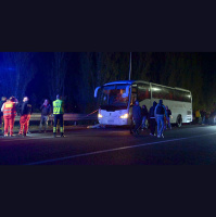 La sassaiola sul pullman dei tifosi del Pistoia basket