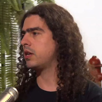 Pirula // POUCAS #33