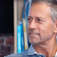 Linterview en + : ALAIN PERRIN revient sur son arrivée à Marseille, la signature de DROGBA, Mido... Lyon vs OM