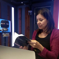 Andrea Lagos, autora de Precht, las culpas del vicario: Siente que la Iglesia lo dejó caer